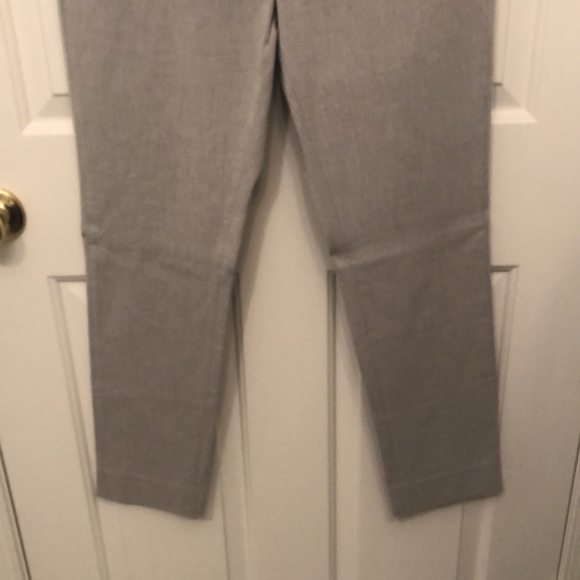 Brand new never worn dress pants from Banana Republic size 4R - Picture 6 of 6